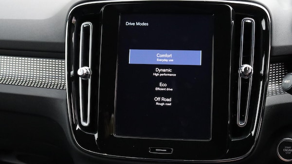 Used Volvo XC40 2021 for sale - 76227083: Photo 16