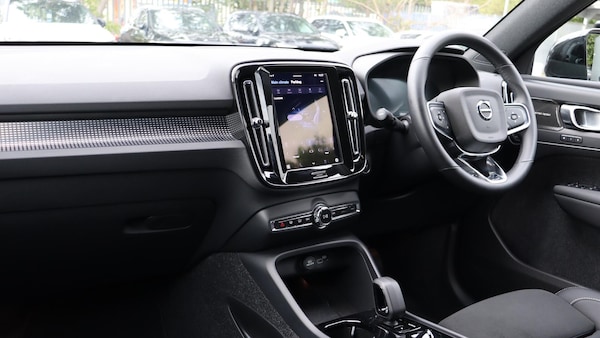 Used Volvo XC40 2025 for sale - 76200888: Photo 14