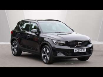 2025 (25) - B3 (P) MHEV Plus Dark (Rear Camera, Heated Seats, BLIS) 5-Door