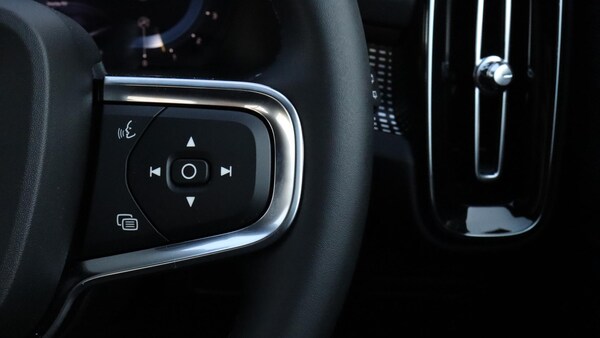 Used Volvo XC40 2025 for sale - 75351782: Photo 19