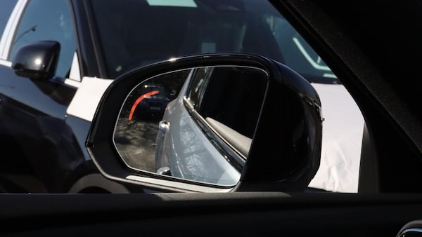 Used Volvo XC40 2025 for sale - 75351782: Photo 42