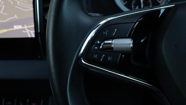 Used Skoda Karoq 2021 for sale - 76189410: Photo 21