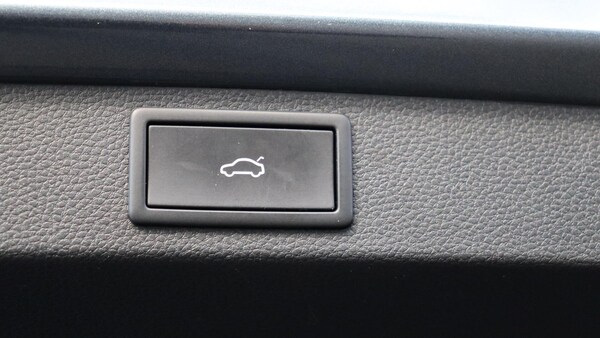Used Skoda Karoq 2021 for sale - 76189410: Photo 35