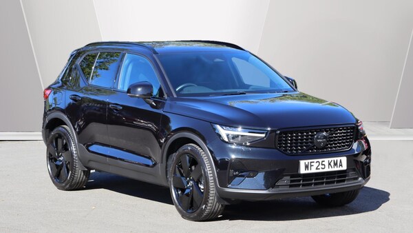 Used Volvo XC40 2025 for sale - 76200082: Photo 1
