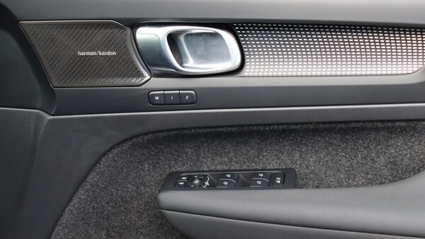 Used Volvo XC40 2025 for sale - 76200082: Photo 29