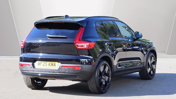 Used Volvo XC40 2025 for sale - 76200082: Photo 2