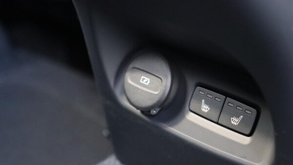 Used Volvo XC40 2025 for sale - 76200082: Photo 42