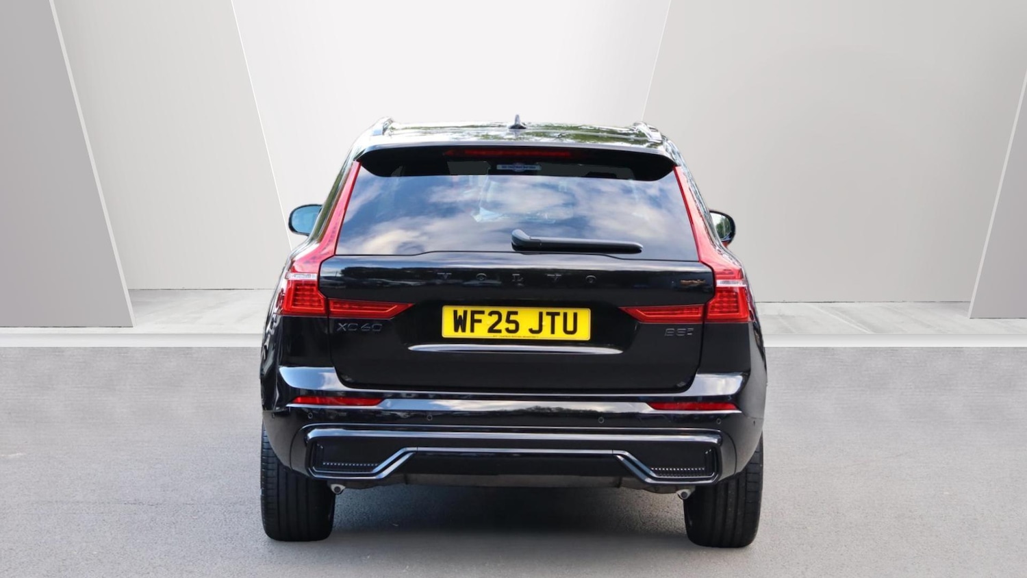 Used Volvo XC60 2025 for sale - 76327371: Photo 7