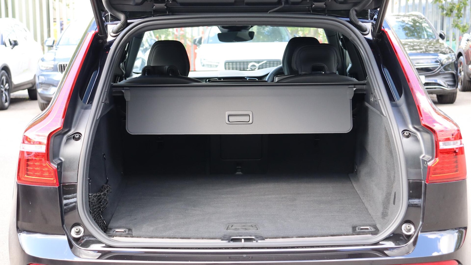 Used Volvo XC60 2025 for sale - 76360850: Photo 13