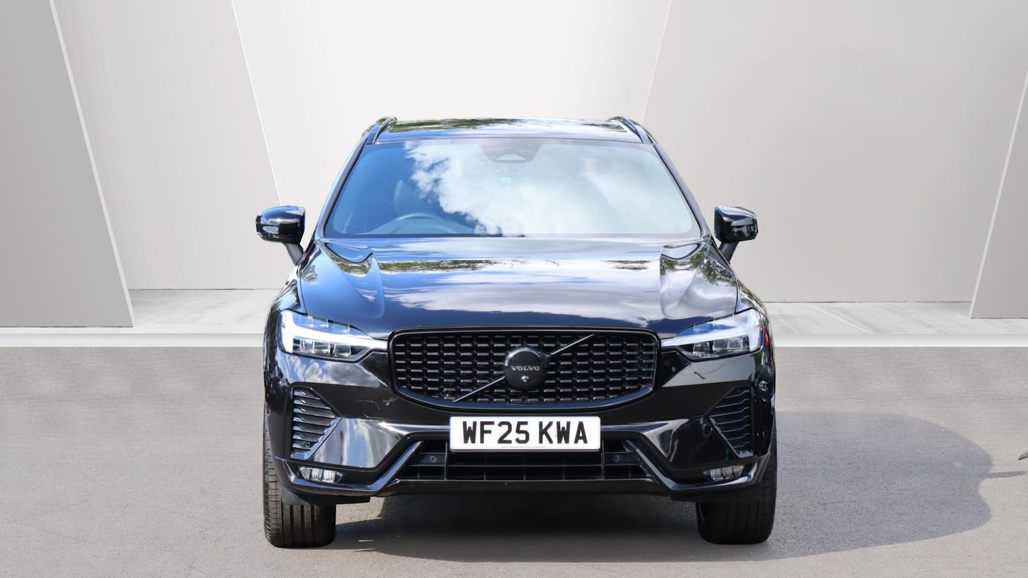 Used Volvo XC60 2025 for sale - 76360850: Photo 8