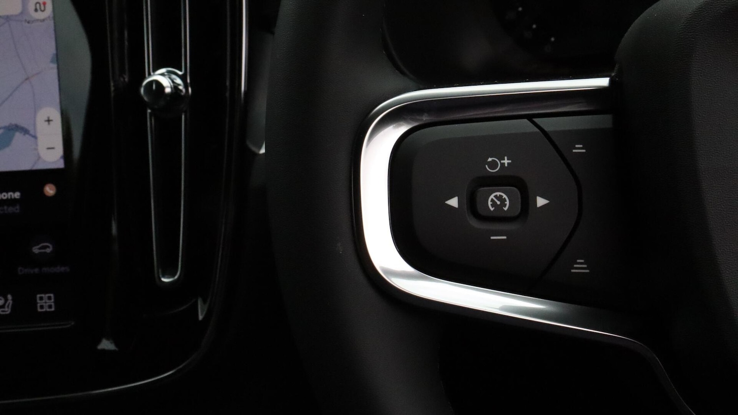 Used Volvo XC40 2025 for sale - 76121563: Photo 21