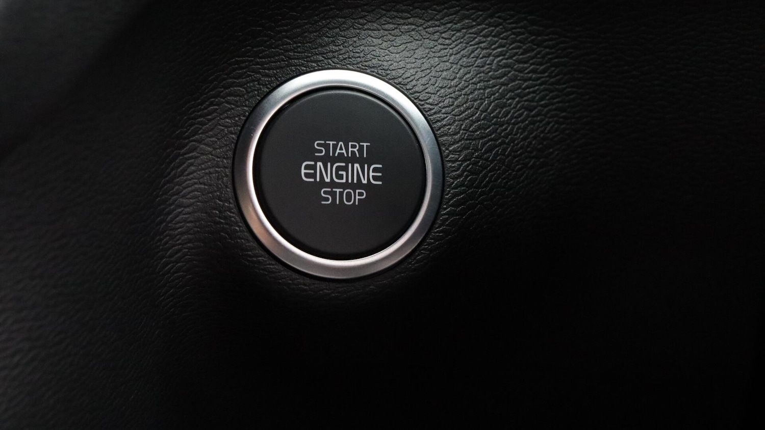 Used Volvo XC40 2025 for sale - 76121563: Photo 27