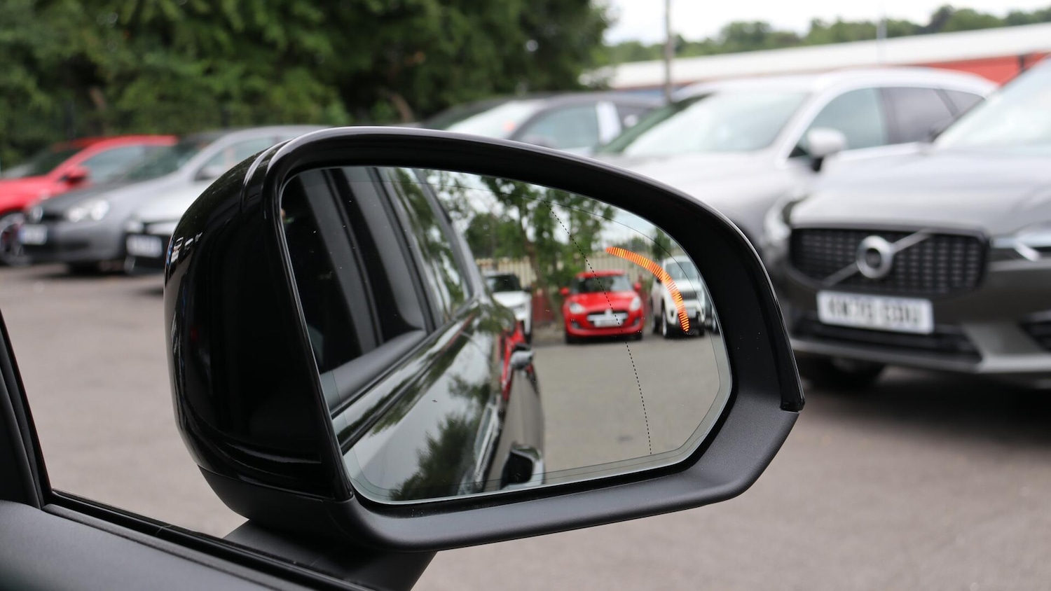Used Volvo XC40 2025 for sale - 76121563: Photo 32