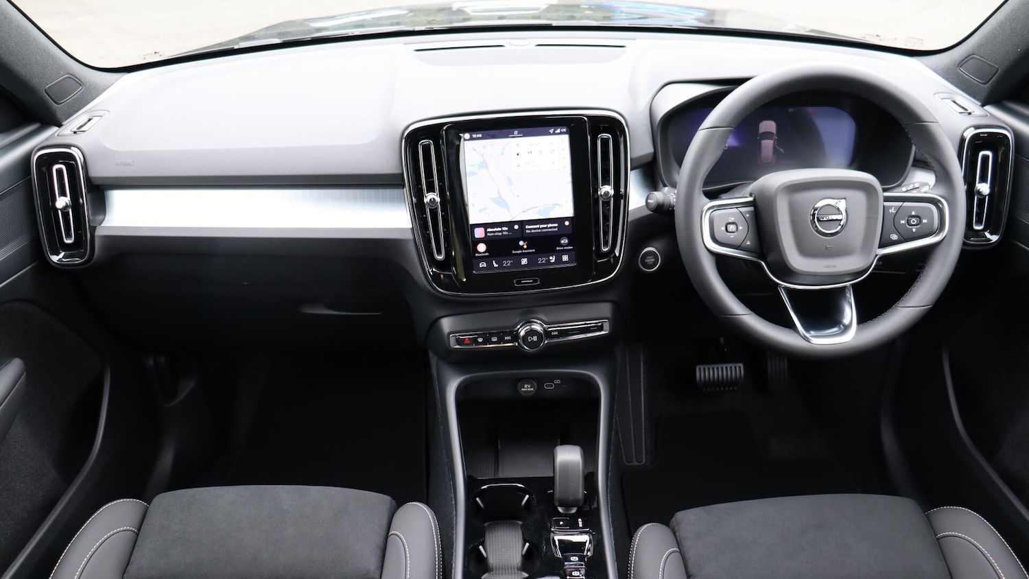 Used Volvo XC40 2025 for sale - 76121563: Photo 5