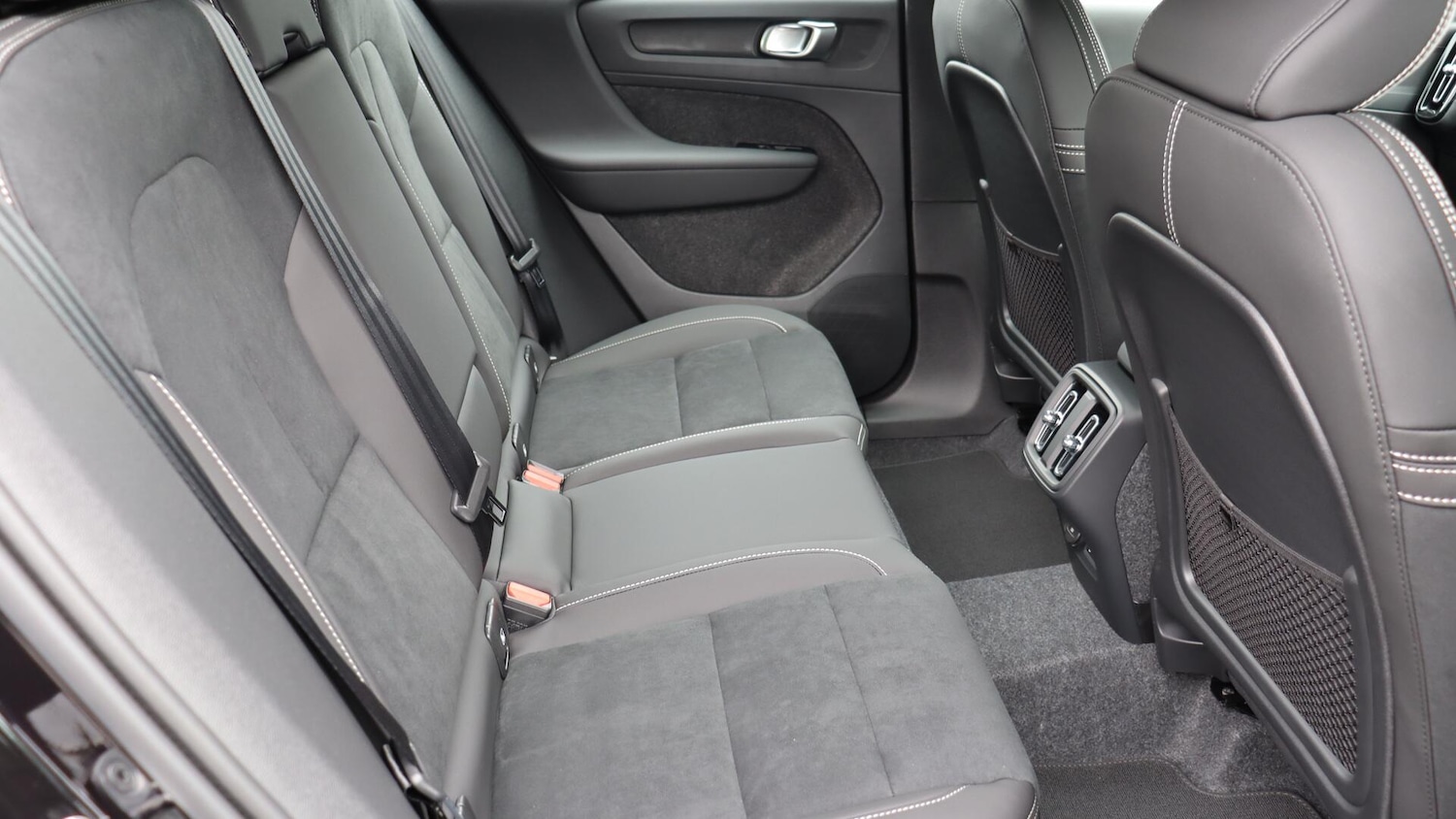 Used Volvo XC40 2025 for sale - 76121563: Photo 6