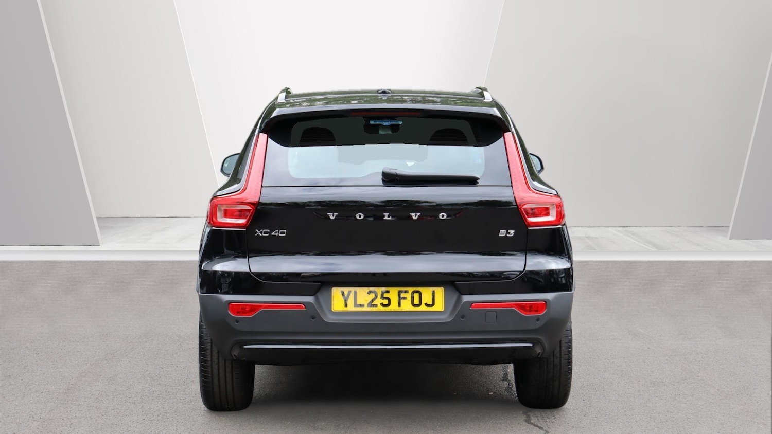 Used Volvo XC40 2025 for sale - 76121563: Photo 7
