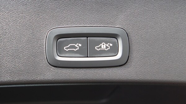 Used Volvo XC40 2025 for sale - 76200145: Photo 35