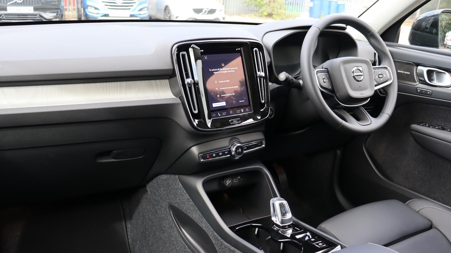 Used Volvo XC40 2025 for sale - 76336481: Photo 14