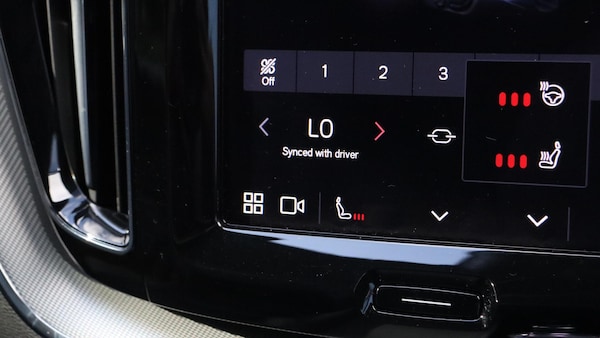 Used Volvo XC60 2025 for sale - 76215106: Photo 40