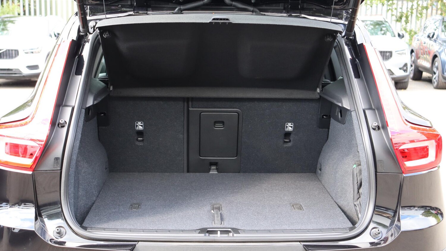 Used Volvo XC40 2023 for sale - 75989793: Photo 13