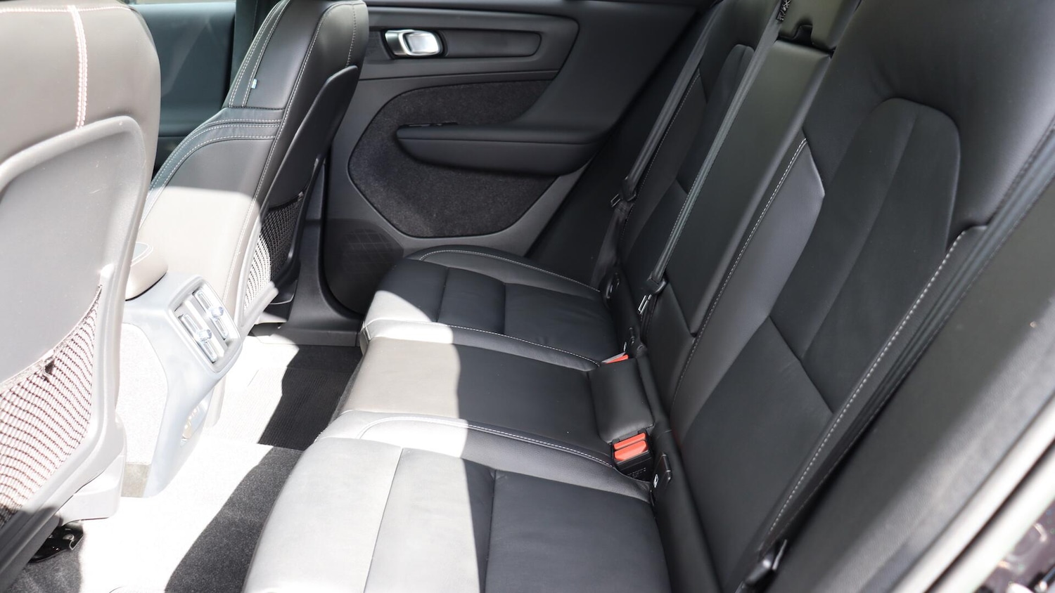Used Volvo XC40 2023 for sale - 75989793: Photo 33