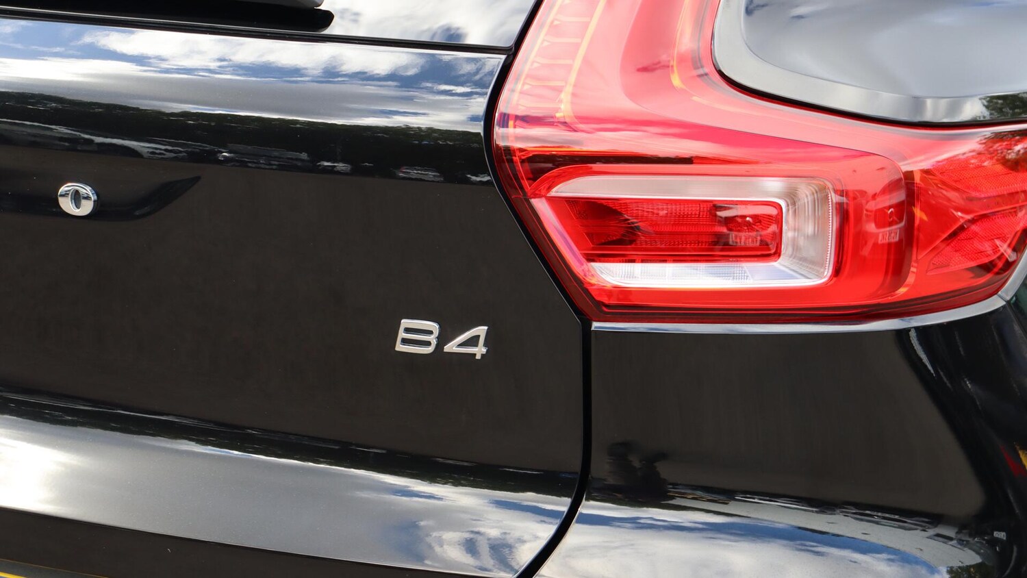 Used Volvo XC40 2023 for sale - 75989793: Photo 46