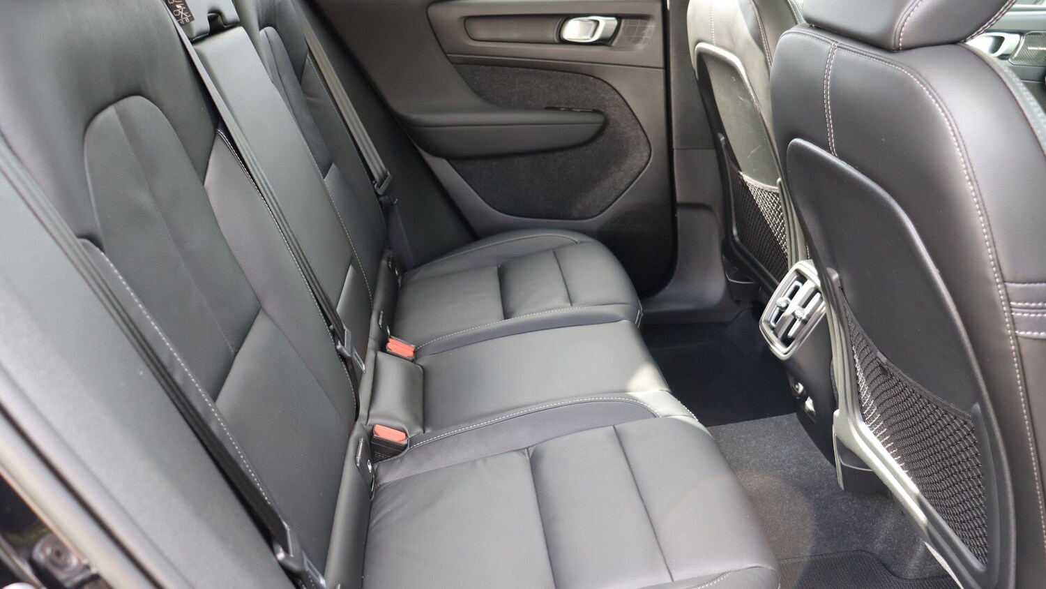 Used Volvo XC40 2023 for sale - 75989793: Photo 6