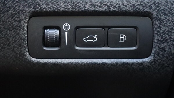 Used Volvo XC60 2021 for sale - 76188848: Photo 45