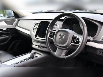 Used Volvo XC90 2020 for sale - 76307239: Photo