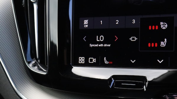 Used Volvo XC60 2025 for sale - 76214764: Photo 41