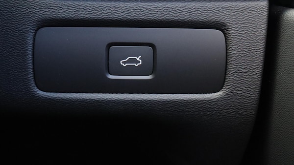 Used Volvo XC60 2025 for sale - 76214764: Photo 43