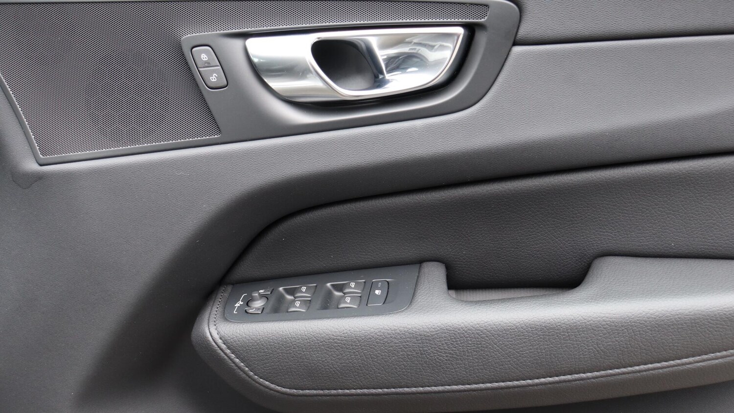 Used Volvo XC60 2022 for sale - 76060154: Photo 29
