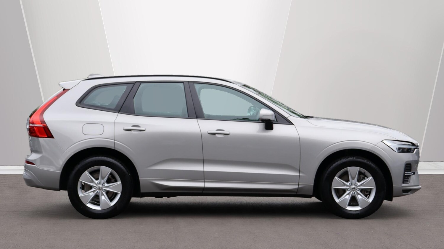 Used Volvo XC60 2022 for sale - 76060154: Photo 3