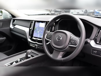 Used Volvo XC60 2022 for sale - 76060154: Photo 4