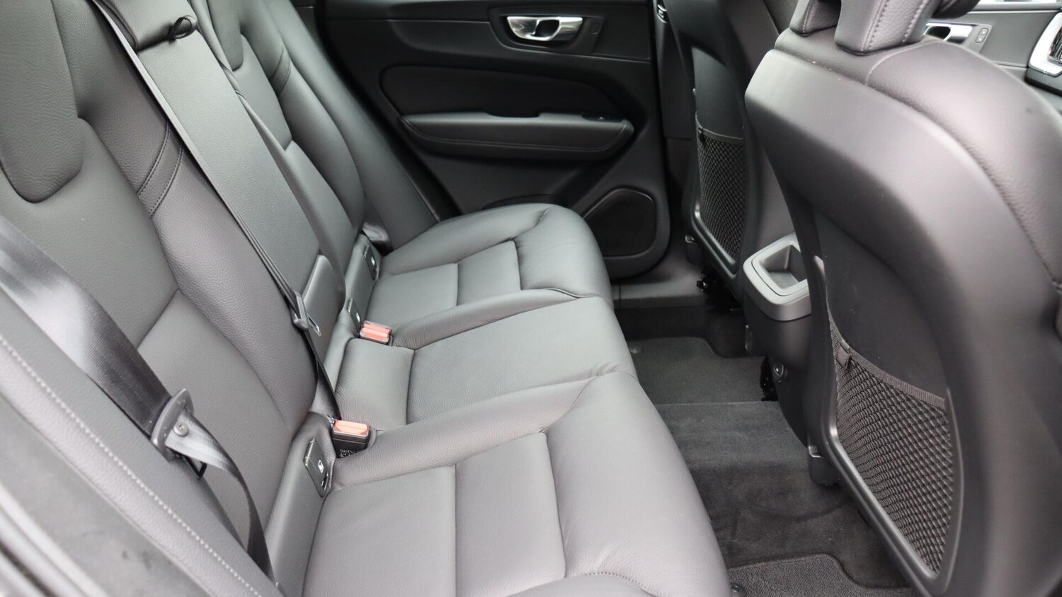 Used Volvo XC60 2022 for sale - 76060154: Photo 6