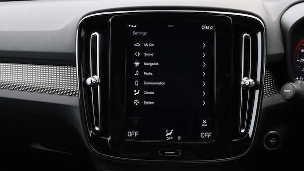 Used Volvo XC40 2021 for sale - 76307691: Photo 17