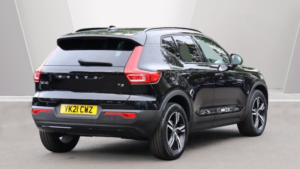 Used Volvo XC40 2021 for sale - 76307691: Photo 2