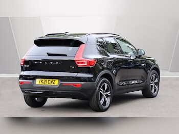 Used Volvo XC40 2021 for sale - 76307691: Photo 2