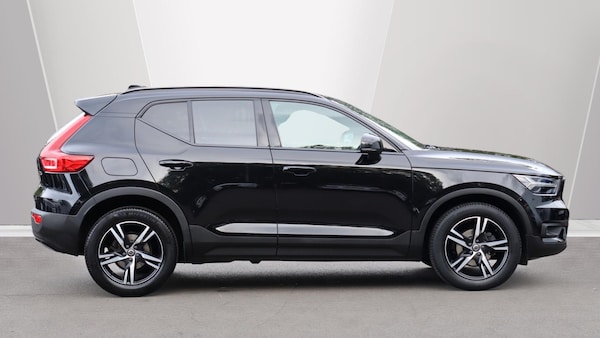 Used Volvo XC40 2021 for sale - 76307691: Photo 3