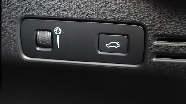 Used Volvo XC40 2021 for sale - 76166427: Photo 41