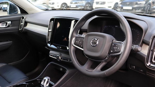 Used Volvo XC40 2021 for sale - 76166427: Photo 4