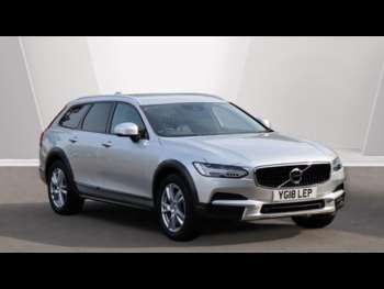 (18) - D4 AWD (Winter Pack, Adaptive Cruise Control, Pilot Assist) 5-Door