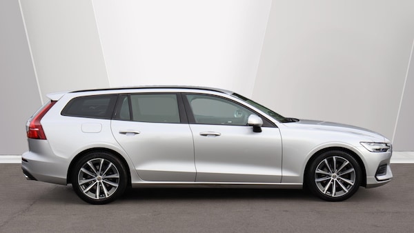Used Volvo V60 2021 for sale - 75646253: Photo 3