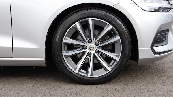 Used Volvo V60 2021 for sale - 75646253: Photo 9