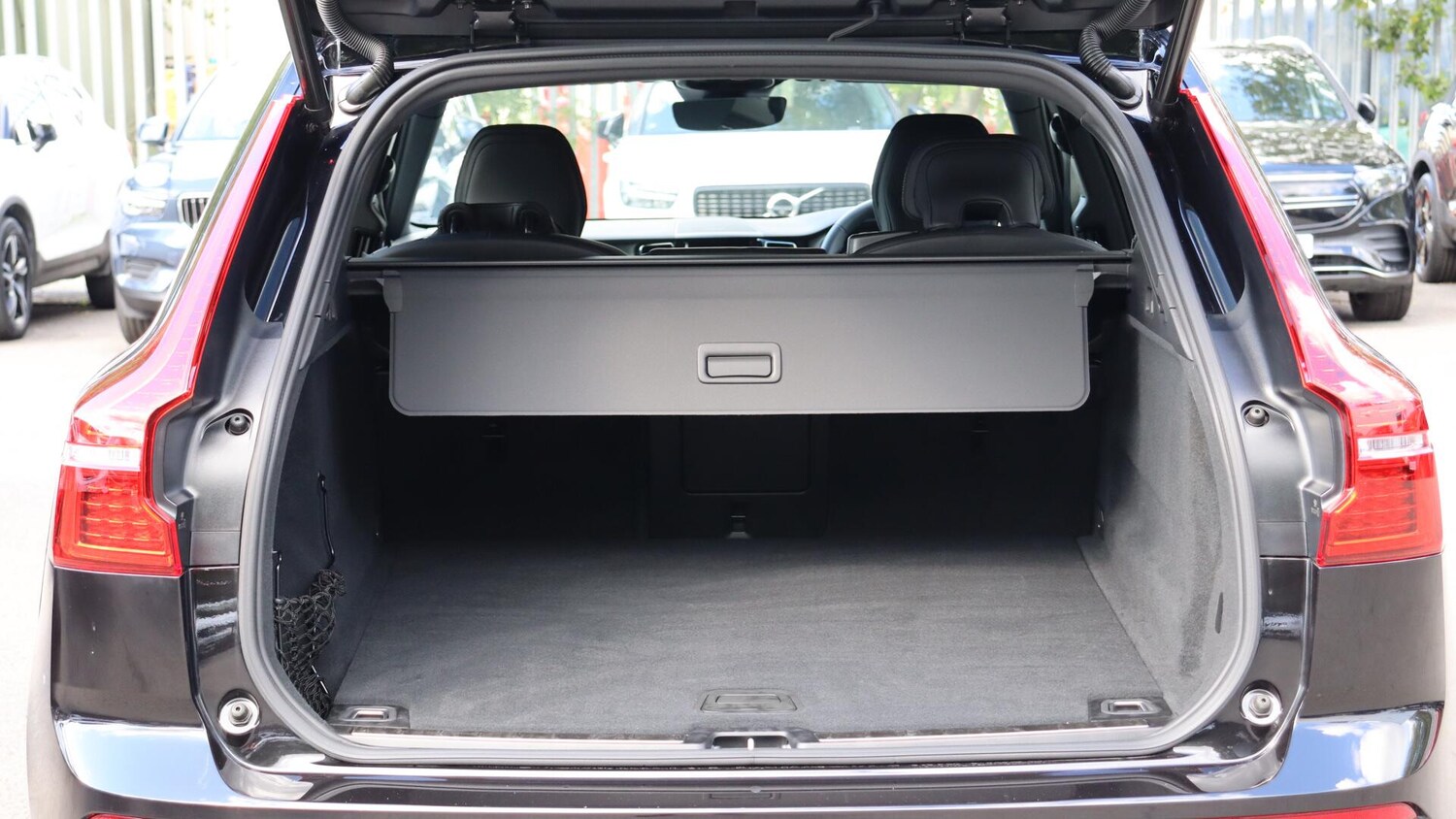 Used Volvo XC60 2025 for sale - 76084357: Photo 13