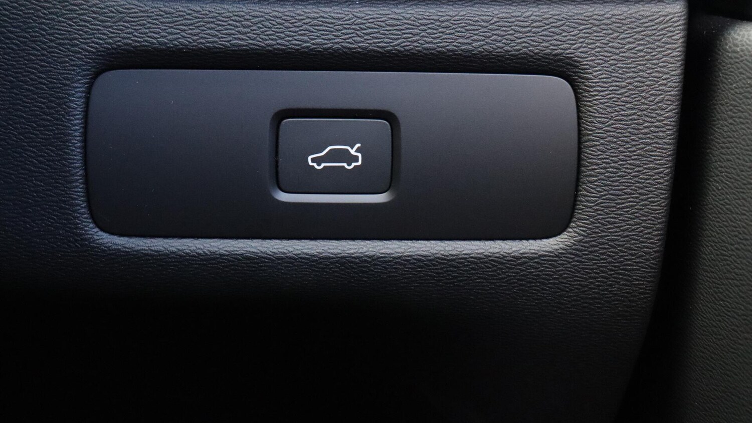 Used Volvo XC60 2025 for sale - 76084357: Photo 45