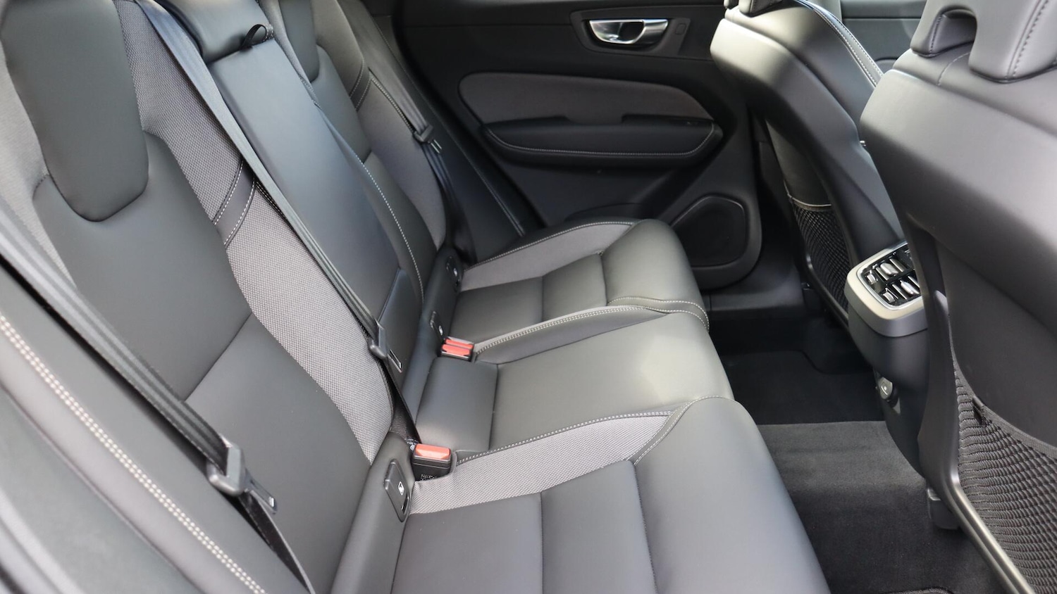 Used Volvo XC60 2025 for sale - 76084357: Photo 6