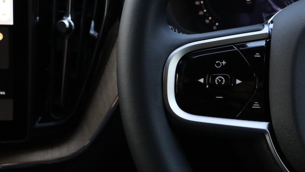 Used Volvo XC60 2025 for sale - 76326804: Photo 21
