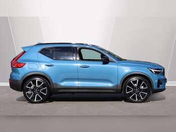 Used Volvo XC40 2025 for sale - 76071512: Photo
