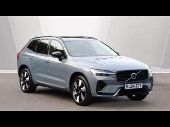 2024 (24) - T8 AWD PHEV Ultimate Dark (Sunroof, Bowers & Wilkins, 360 Camera) 5-Door